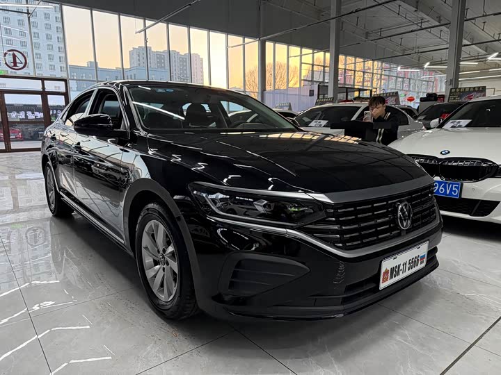 Фото 3 - Volkswagen Passat