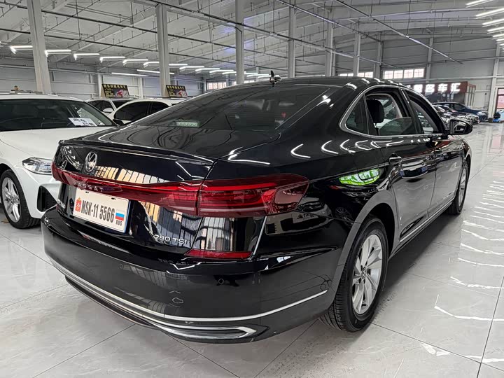 Фото 4 - Volkswagen Passat