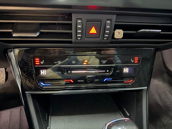 Фото 9 - Volkswagen Passat