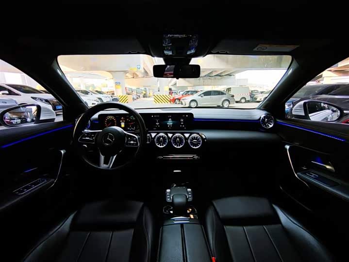 Фото 4 - Mercedes-Benz A-Class