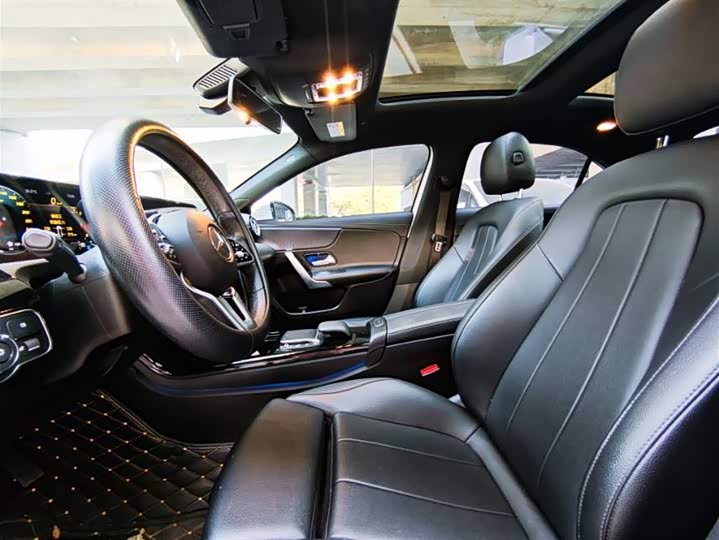 Фото 5 - Mercedes-Benz A-Class