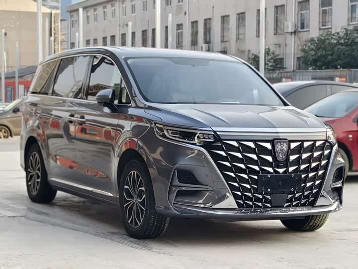 Фото 3 - Roewe iMax 8 EV
