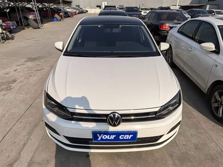 Фото 2 - Volkswagen Polo