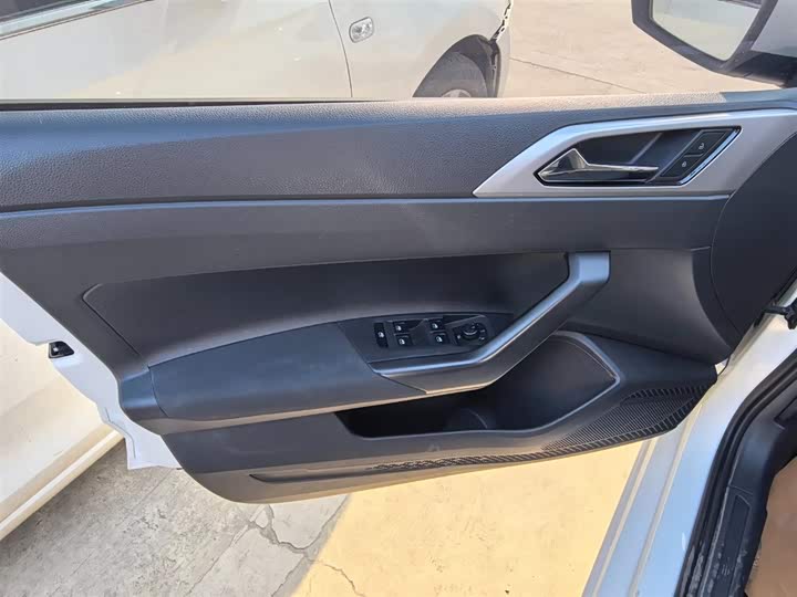 Фото 6 - Volkswagen Polo