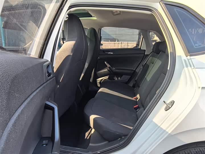 Фото 8 - Volkswagen Polo