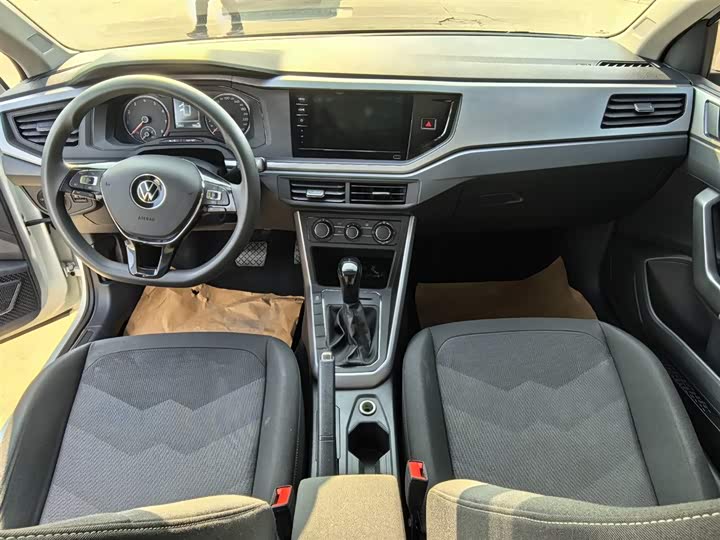 Фото 9 - Volkswagen Polo