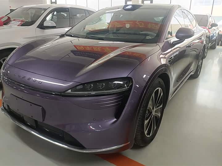 Фото 1 - Luxeed R7