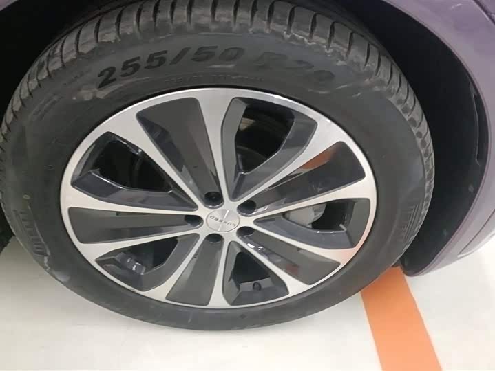 Фото 6 - Luxeed R7