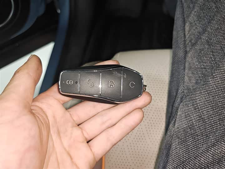 Фото 9 - BYD Yuan Plus