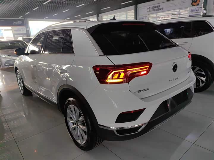 Фото 5 - Volkswagen T-Roc