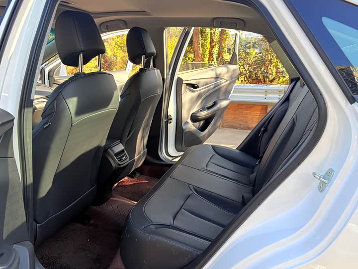 Фото 7 - Buick Excelle GT