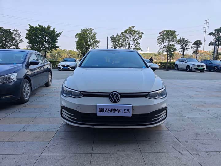 Фото 2 - Volkswagen Golf