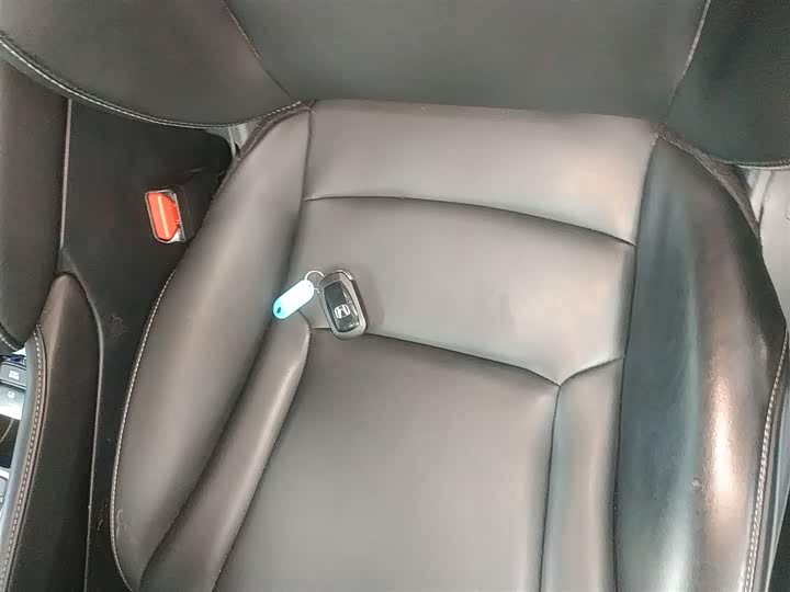 Фото 9 - Honda Accord