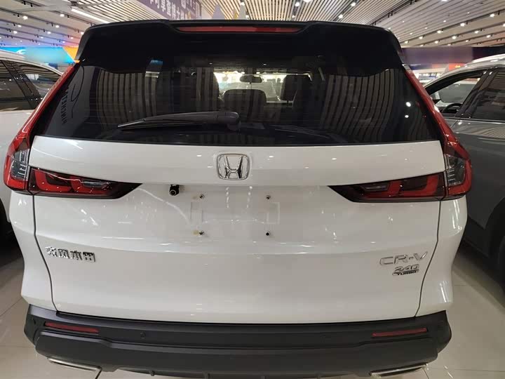 Фото 6 - Honda CR-V