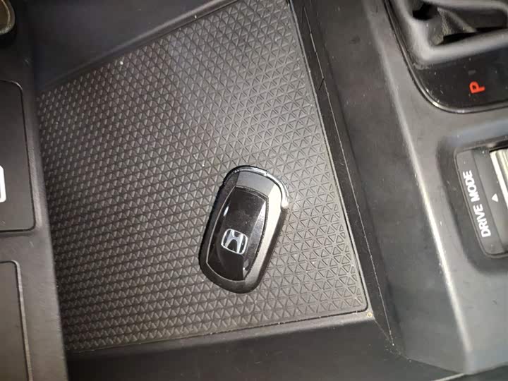 Фото 9 - Honda CR-V