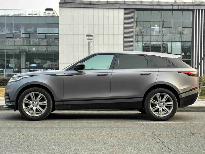 Фото 4 - Land Rover Range Rover Velar