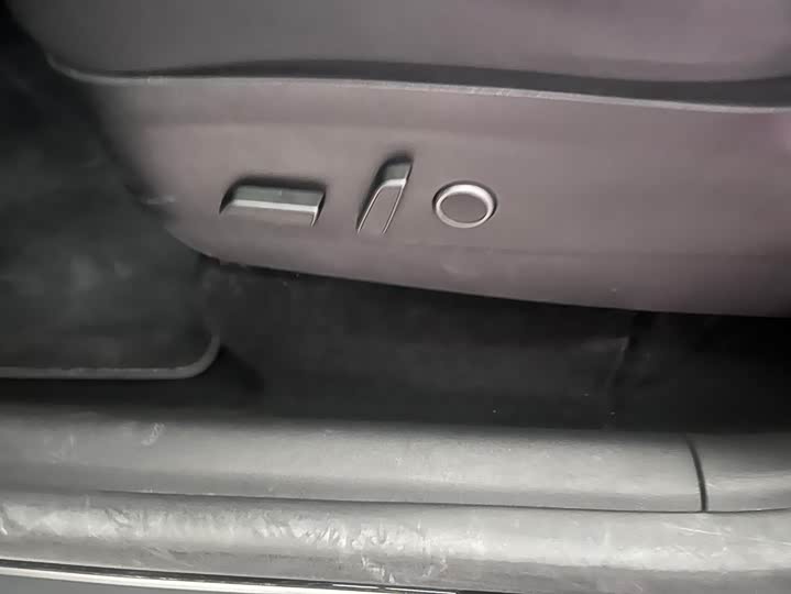 Фото 9 - Tesla Model Y