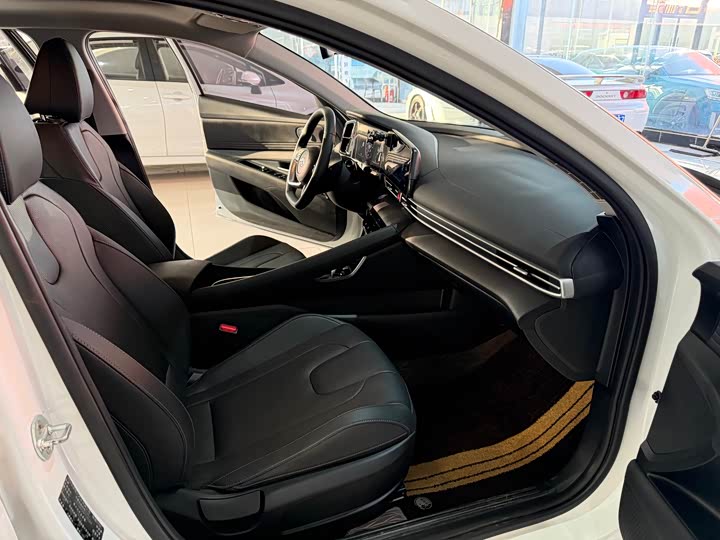 Фото 9 - Hyundai Elantra N line