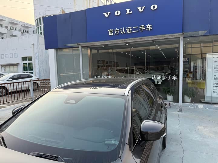 Фото 6 - Volvo V90