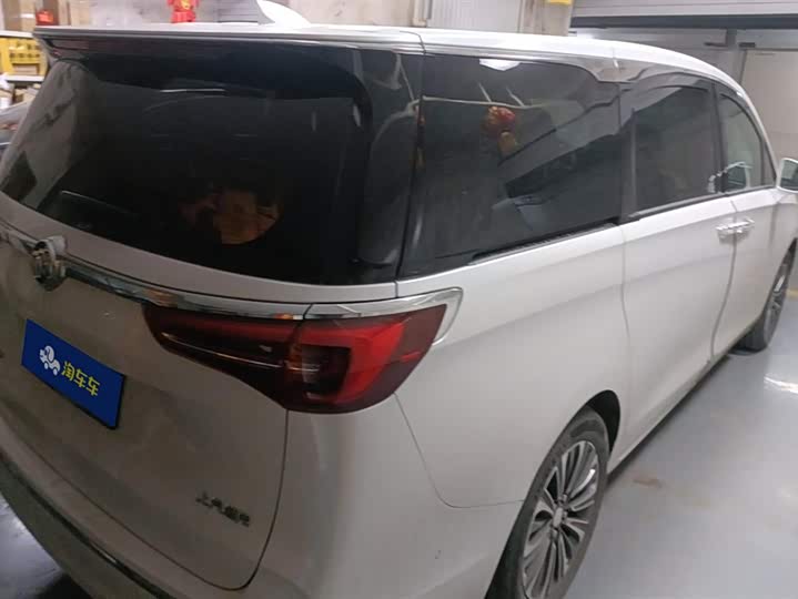 Фото 3 - Buick GL8 ES