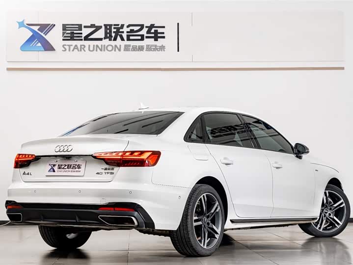 Фото 7 - Audi A4L