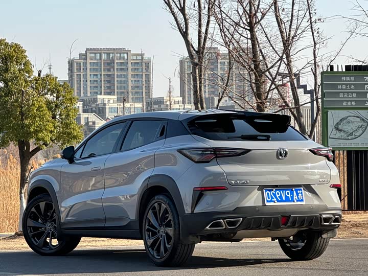 Фото 4 - Changan UNI-T