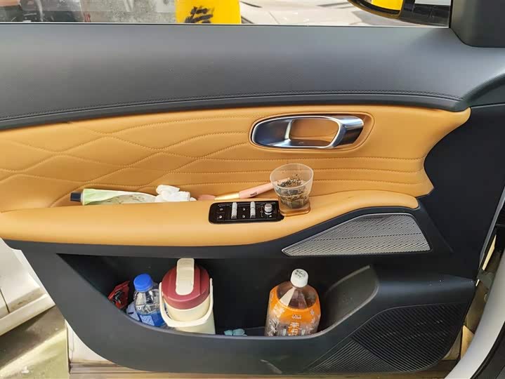 Фото 7 - Geely Galaxy Starship 7