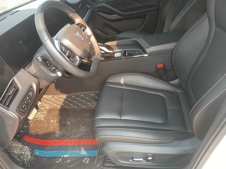 Фото 4 - Bestune B70