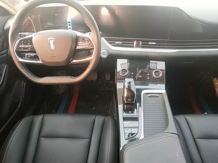 Фото 5 - Bestune B70