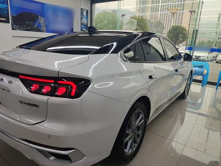 Фото 7 - Ford Mondeo