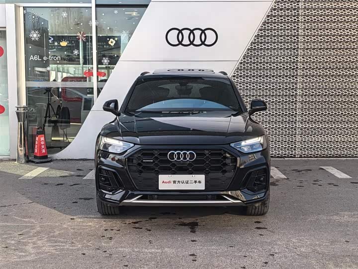 Фото 2 - Audi Q5L