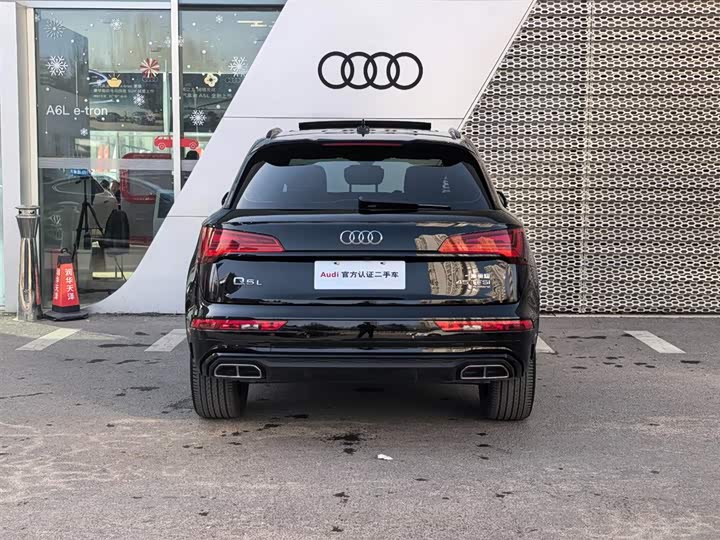 Фото 4 - Audi Q5L