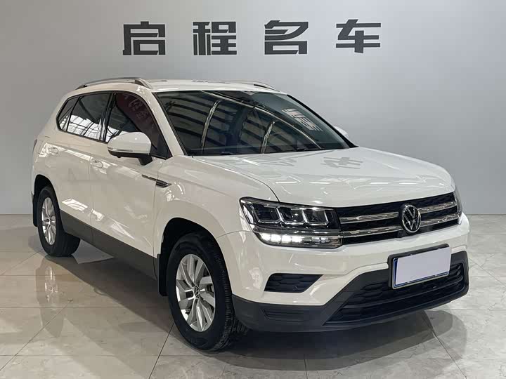 Фото 3 - Volkswagen Tharu