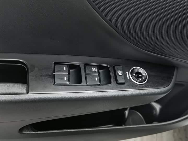 Фото 9 - Hyundai Mistra