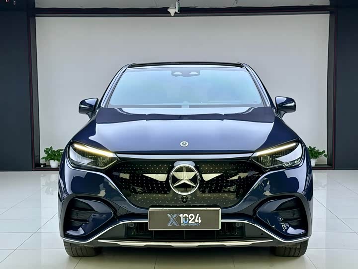 Фото 2 - Mercedes-Benz EQE SUV