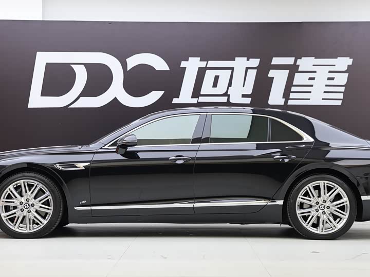 Фото 3 - Bentley Flying Spur