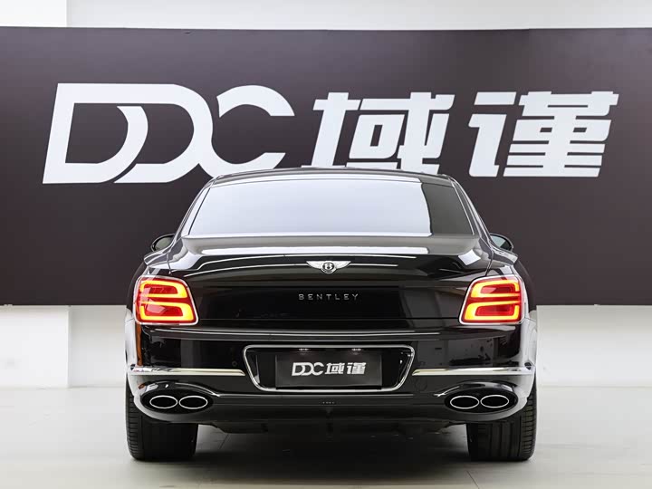 Фото 5 - Bentley Flying Spur