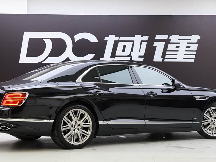 Фото 7 - Bentley Flying Spur