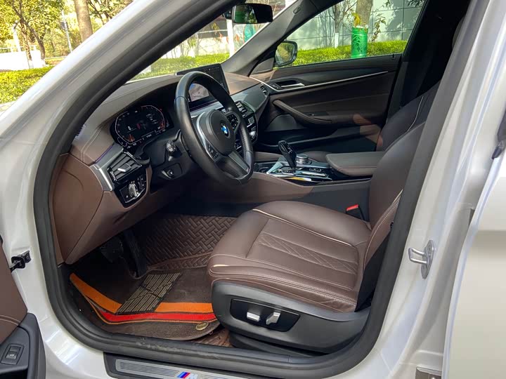 Фото 4 - BMW 5 Series