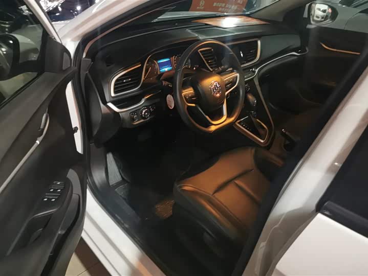 Фото 9 - Buick Excelle GT