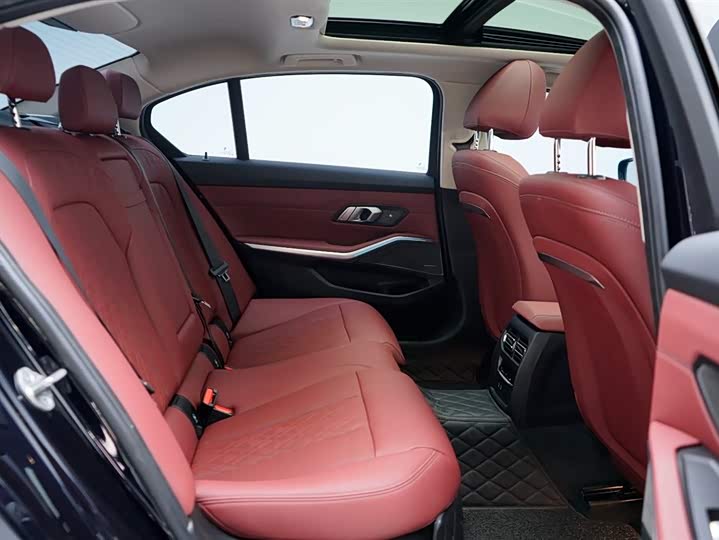 Фото 3 - BMW 3 Series