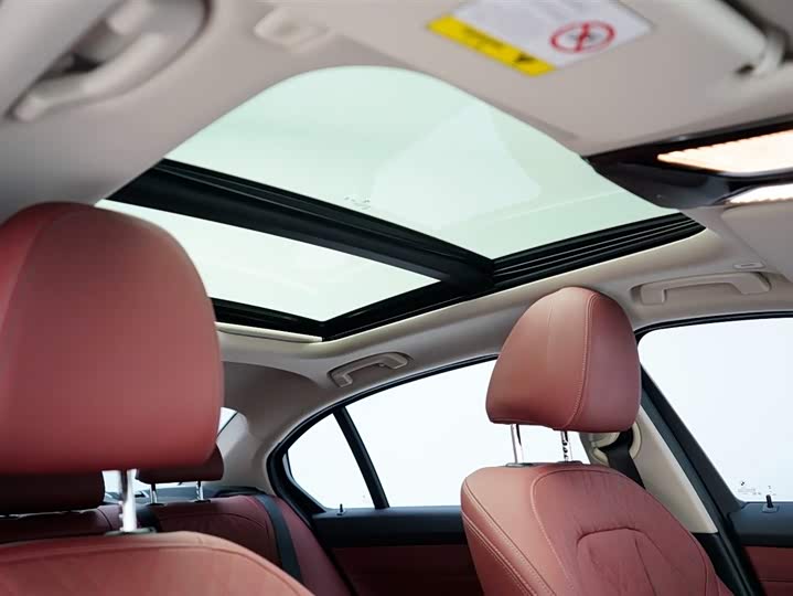 Фото 6 - BMW 3 Series