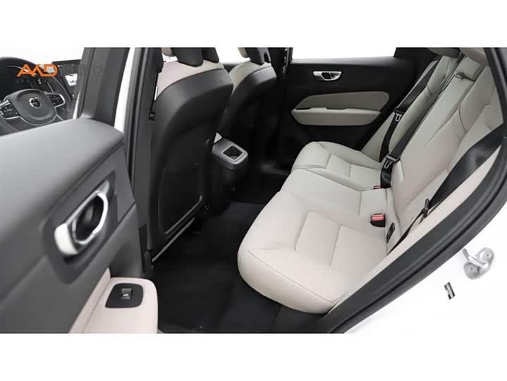 Фото 7 - Volvo XC60