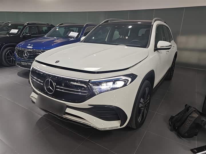 Фото 2 - Mercedes-Benz EQB