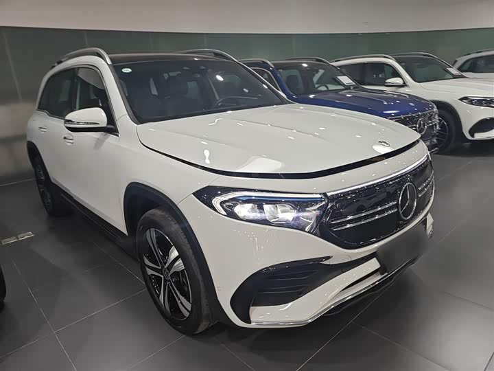 Фото 4 - Mercedes-Benz EQB