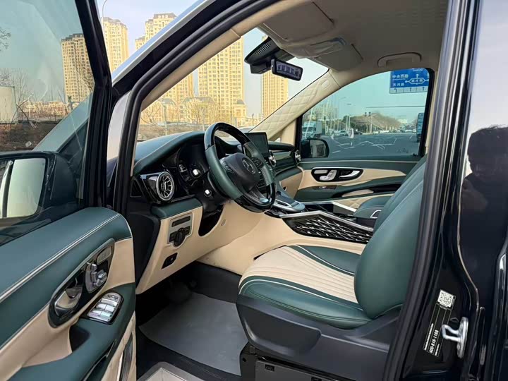 Фото 7 - Mercedes-Benz Vito