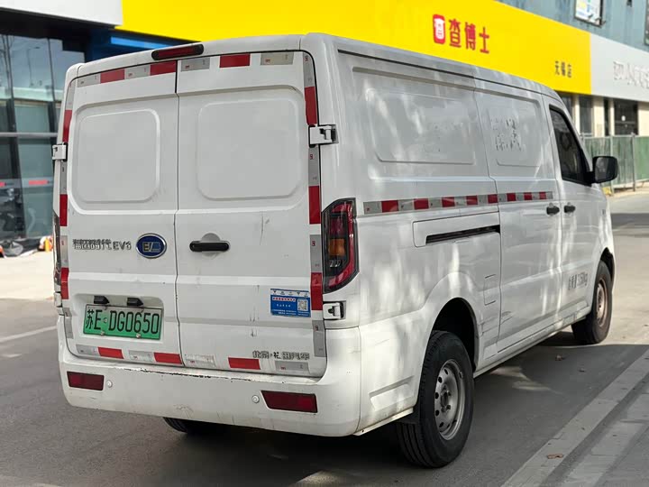 Фото 4 - Foton EV6