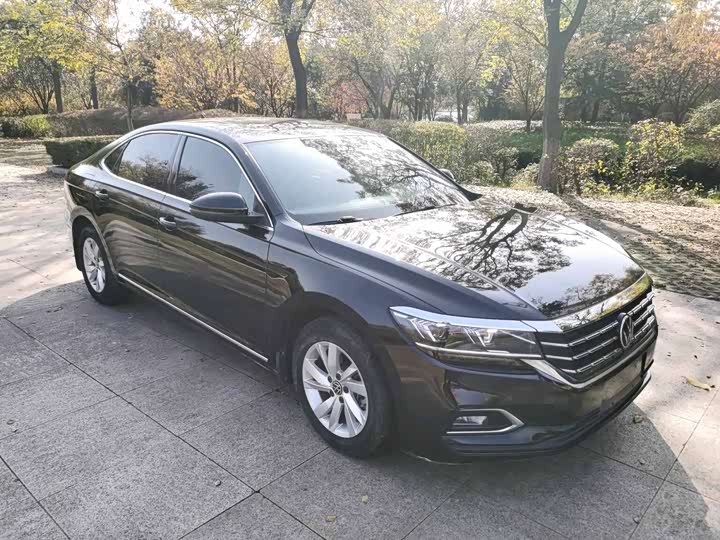 Фото 3 - Volkswagen Passat