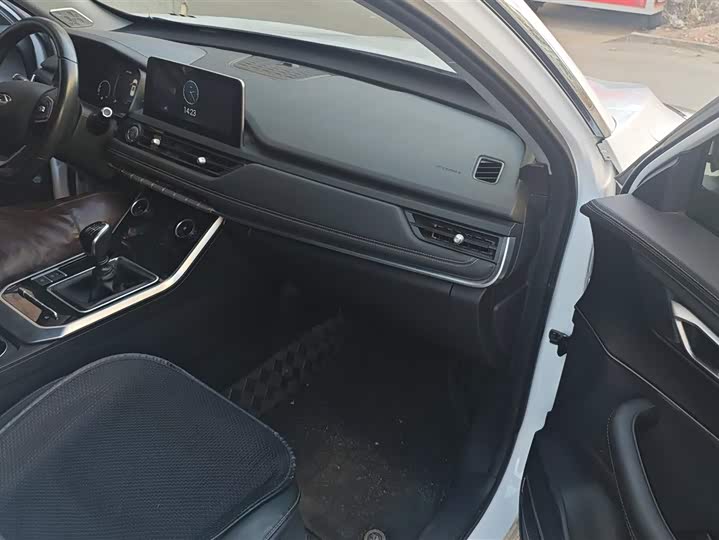 Фото 8 - Chery Tiggo 8