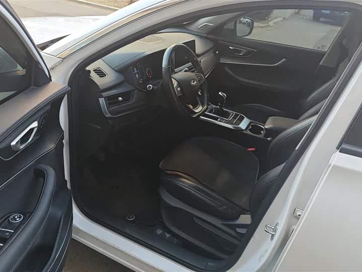 Фото 9 - Chery Tiggo 8